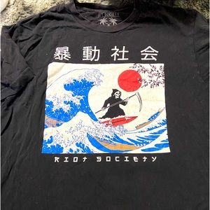 Riot Society men’s tee size M